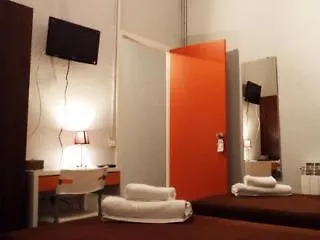Guest house La Isla 2*